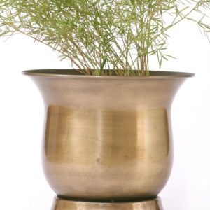 Planter P0027